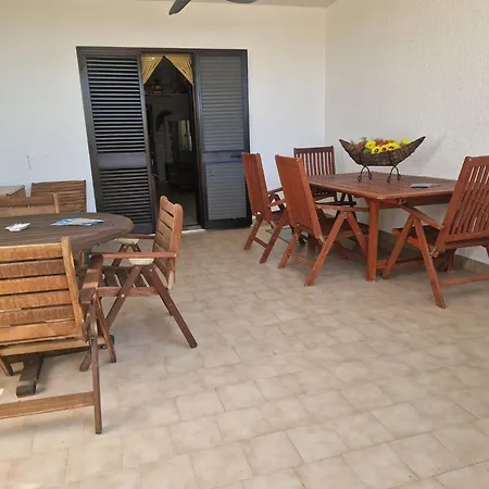 Serenity -8 Posti 50 Mt Dal Mare Capitolo